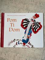 Pom Ti Dom - Kim van Kooten & Noëlle Smit, Ophalen of Verzenden, Gelezen, Fictie algemeen