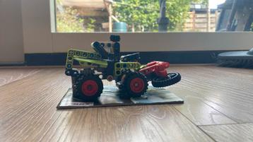 Lego technic tractor beschikbaar voor biedingen
