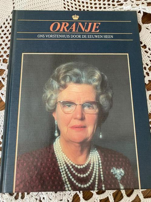 Oranje, ons vorstenhuis door de eeuwen heen (9 delen ), Boeken, Geschiedenis | Vaderland, Zo goed als nieuw, 20e eeuw of later