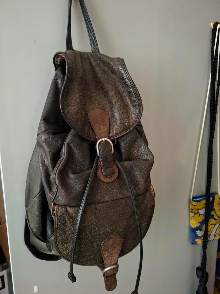 Vintage leren rugzak, Sieraden, Tassen en Uiterlijk, Tassen | Rugtassen, Gebruikt, Overige merken, 25 tot 40 cm, 30 tot 45 cm