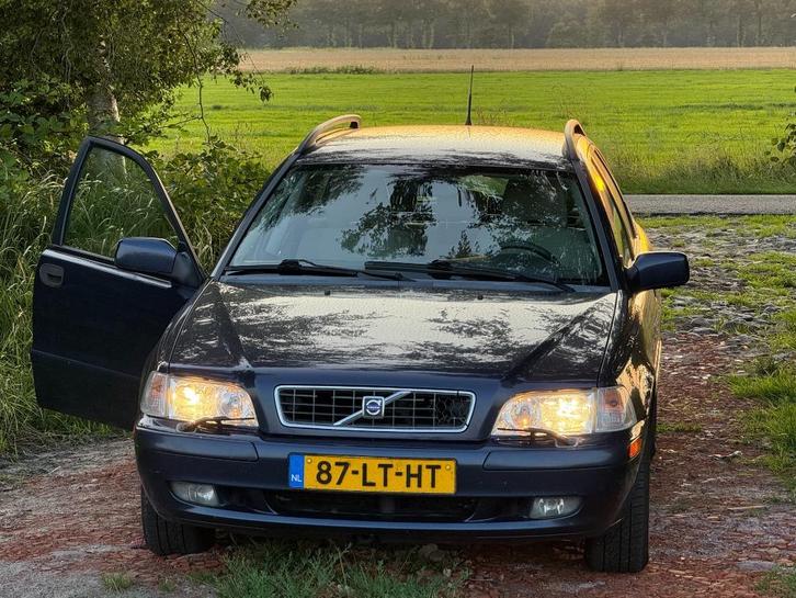 Volvo V40 1.8 2003 Blauw, Auto's, Volvo, Particulier, V40, Airconditioning, Centrale vergrendeling, Cruise Control, Dakrails, Elektrische buitenspiegels