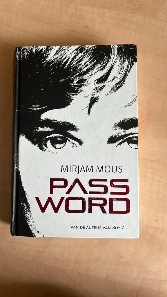Mirjam Mous - Password, Boeken, Kinderboeken | Jeugd | 13 jaar en ouder, Nieuw, Ophalen