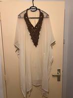 Strandjurk, poncho doorzichting wit met kraaltjes, Kleding | Dames, Maat 38/40 (M), Wit, Ophalen of Verzenden, Zo goed als nieuw