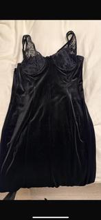 Zara fluwen jurk met etiket, Ophalen of Verzenden, Nieuw, Onder de knie