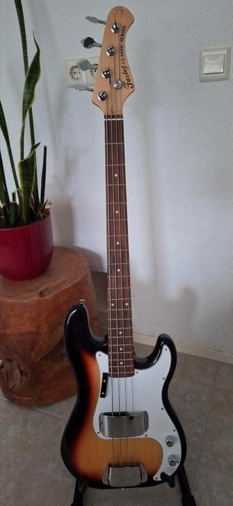 Faysley presison bass, Muziek en Instrumenten, Snaarinstrumenten | Gitaren | Bas, Zo goed als nieuw, Ophalen of Verzenden