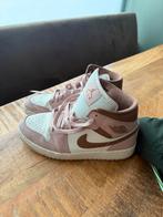 Nieuwe Jordans maat 39 - Zo goed als nieuw!, Kleding | Dames, Schoenen, Ophalen of Verzenden, Zo goed als nieuw, Roze, Sneakers of Gympen