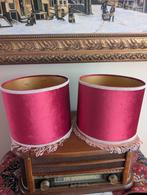 2 Rode Fluwelen Lampenkappen - Klassiek & Uniek, Huis en Inrichting, Lampen | Lampenkappen, Klassiek, Rond, Ophalen of Verzenden