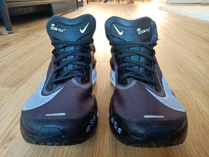 Nike Zoom Fly 6 - Maat 43 - Zo goed als nieuw!, Sport en Fitness, Loopsport en Atletiek, Ophalen