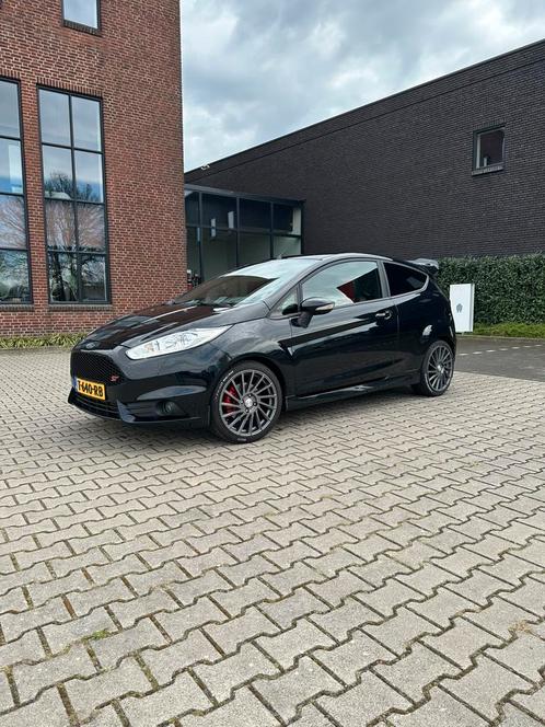 Ford Fiësta ST 1.6 turbo, Auto's, Ford, Particulier, Fiësta, Achteruitrijcamera, Bluetooth, Centrale vergrendeling, Climate control
