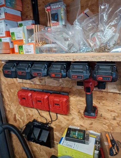 Skil 20V batterijhouder / accuhouder, Doe-het-zelf en Verbouw, Gereedschap | Boormachines, Nieuw, 600 watt of meer, Ophalen of Verzenden