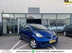 Toyota Aygo 1.0-12V Sport AIRCO | CARPLAY |CENTRALE DEURVERG, Auto's, Toyota, Voorwielaandrijving, Gebruikt, Elektrische ramen
