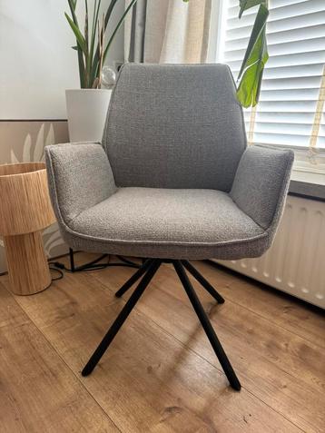 4 stoffen stoelen Loods 5 beschikbaar voor biedingen