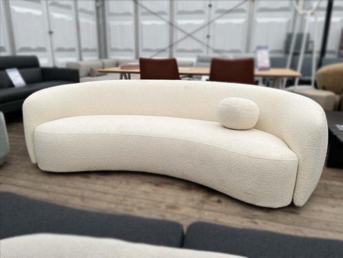 Movani Dualippa bank – showroommodel, Huis en Inrichting, Banken | Sofa's en Chaises Longues, Zo goed als nieuw, Driepersoons