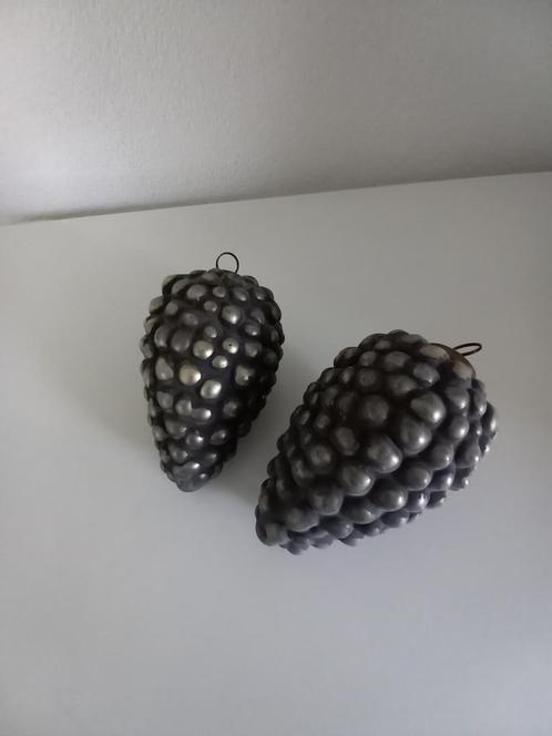 4 dennenappels, Huis en Inrichting, Woonaccessoires | Overige, Zo goed als nieuw, Ophalen of Verzenden
