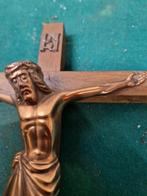 kruisbeeld met messing jezus, Verzamelen, Ophalen of Verzenden
