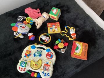 Babyspeelgoed , voor in  de box beschikbaar voor biedingen