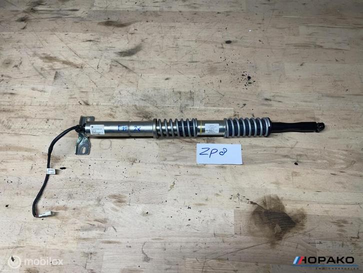 Gasveer achterklep BMW 5 serie F11 - 925134, Auto-onderdelen, Klein materiaal, Gebruikt, Ophalen of Verzenden