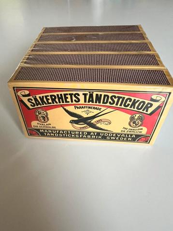 5 Luciferdoosjes (groot) Zwaluw nieuw gesealed in verpakking beschikbaar voor biedingen