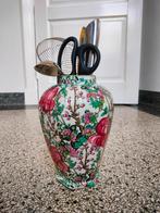 Toffe keramische vaas met bloemen en deksel, Antiek en Kunst, Antiek | Vazen, Ophalen of Verzenden