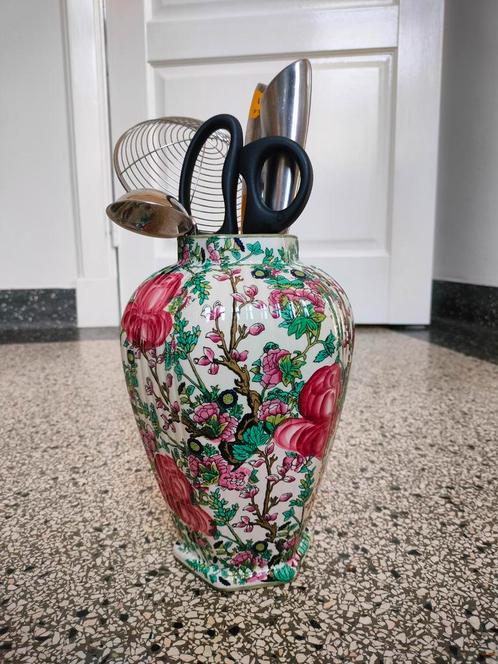 Toffe keramische vaas met bloemen en deksel, Antiek en Kunst, Antiek | Vazen, Ophalen of Verzenden