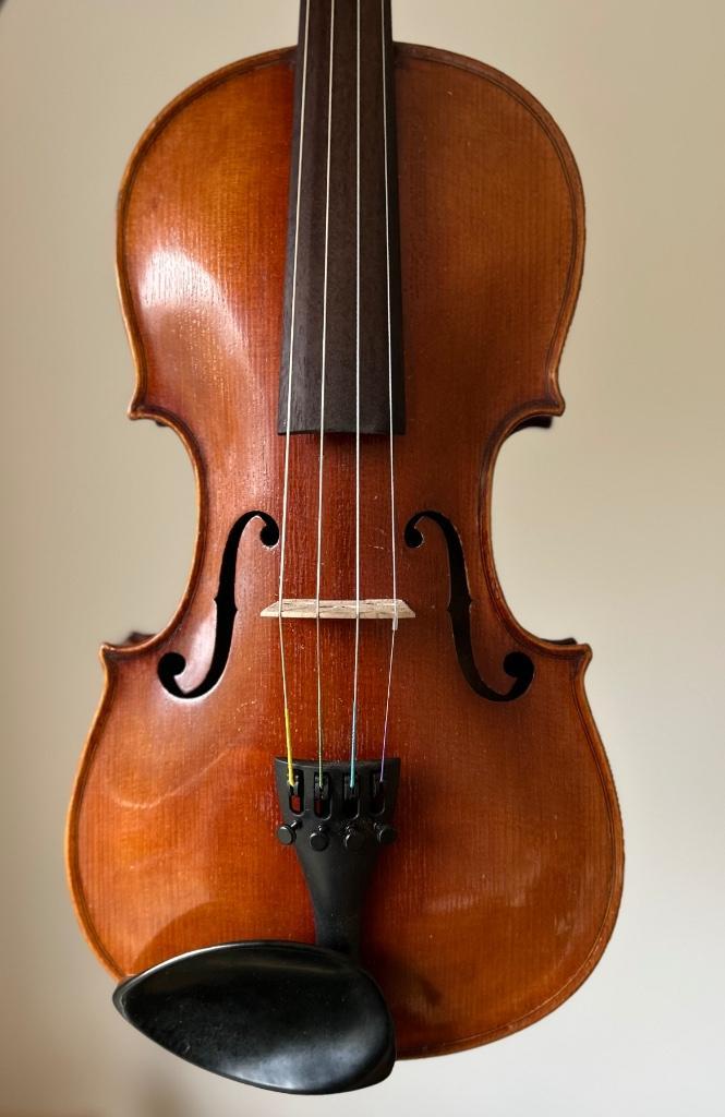 Viool met strijkstok en koffer, Muziek en Instrumenten, Strijkinstrumenten | Violen en Altviolen, Gebruikt, Viool, 4/4-viool, Met koffer