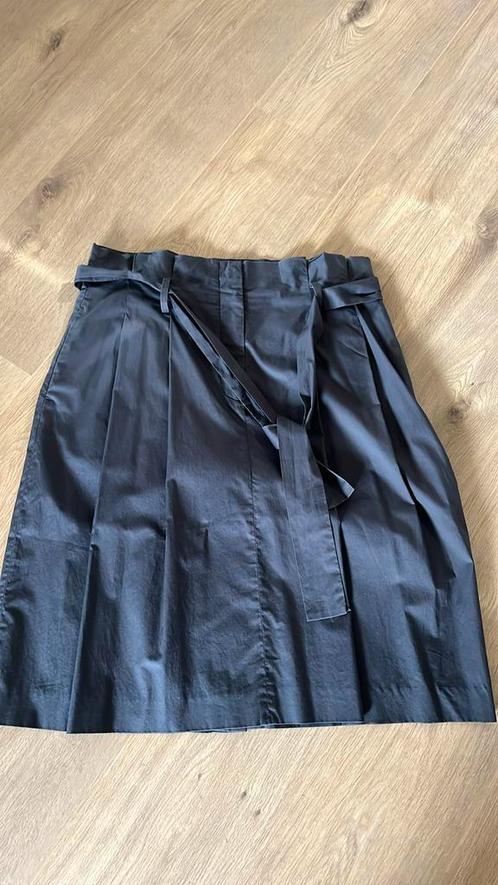Blauwe katoenen stretchrok Peserico 42, Kleding | Dames, Rokken, Zo goed als nieuw, Maat 42/44 (L), Blauw, Onder de knie, Ophalen of Verzenden