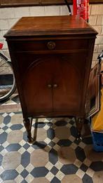 Antiek houten muziek kast met deurtjes, Ophalen