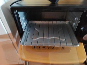 Oventje voor op de camping of boot.  beschikbaar voor biedingen