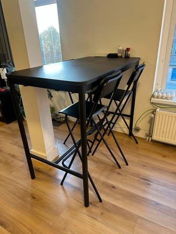 Statafel met 3 stoelen - Ideaal voor kleine ruimtes beschikbaar voor biedingen