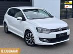 Volkswagen Polo 1.0 TSI BlueMotion Org NL|Navi|Airco|Carplay, Voorwielaandrijving, Stof, Gebruikt, 95 pk
