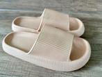 Clowdpillow flops maat 36-37, Ophalen of Verzenden, Nieuw, Blauw