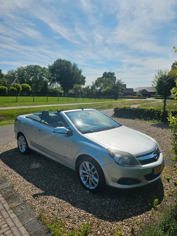 Opel Astra Twintop 1.8-16V 140pk 2006 Grijs, Auto's, Opel, Particulier, Astra, Benzine, D, Cabriolet, Handgeschakeld, Geïmporteerd