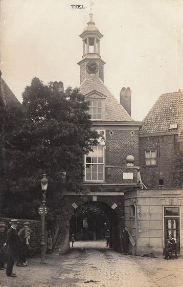 JJ528 Fotokaart Tiel Poort ca 1930 beschikbaar voor biedingen