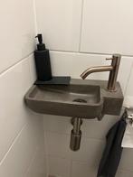 Wasbak toilet, Doe-het-zelf en Verbouw, Sanitair, Ophalen, Zo goed als nieuw, Steen, Toilet