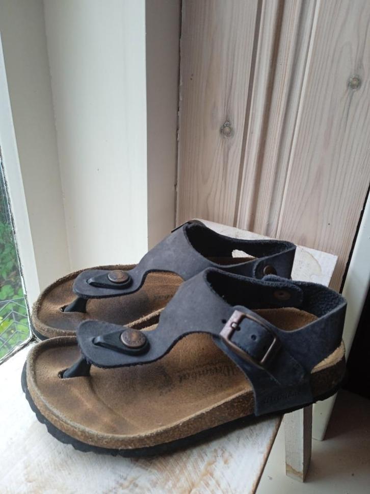 Sandalen Warmbat kind leder maat 26~kinder sandaaltjes leer, Kinderen en Baby's, Kinderkleding | Schoenen en Sokken, Gebruikt