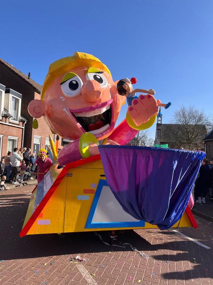 Koop: Dubbele Carnavalswagen. Wagen + Huis incl. show., Hobby en Vrije tijd, Feestartikelen, Zo goed als nieuw, Overige typen