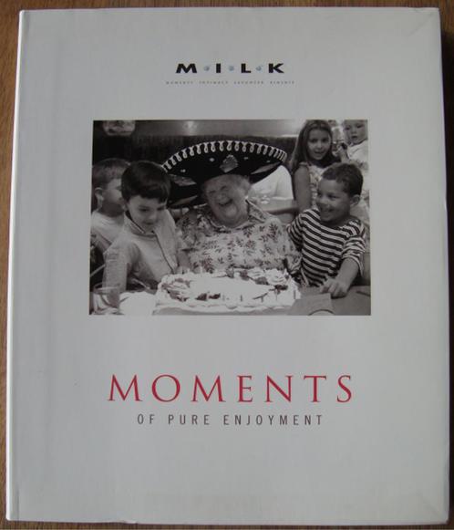 Moments of Pure Enyoyment Moments Intimacy Laughter Kinship, Boeken, Kunst en Cultuur | Fotografie en Design, Zo goed als nieuw