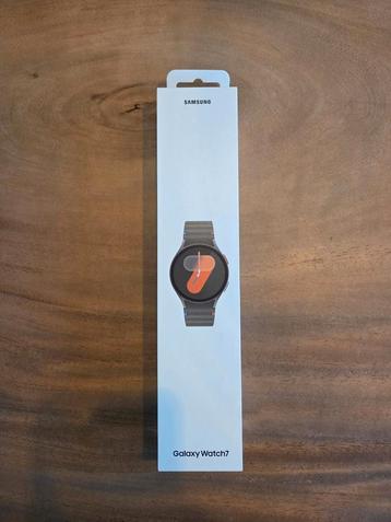 Nieuwe Samsung Galaxy Watch 7 - 40mm beschikbaar voor biedingen