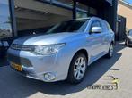 Mitsubishi Outlander 2.0 PHEV Intense +, 4 cilinders, Blauw, Leder en Stof, Hybride Elektrisch/Benzine