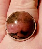 Fraaie verstelbare 925 zilveren ring met rhodoniet, Verzenden, Zo goed als nieuw, Roze, Met edelsteen