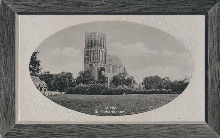Brielle - St Catharinakerk [KRST005-6593, Verzamelen, Ansichtkaarten | Nederland, Gelopen, Zeeland, 1920 tot 1940, Verzenden