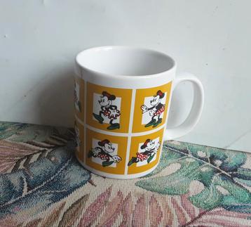 Disneymok van Minnie Mouse beschikbaar voor biedingen