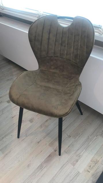 Donkergroene Stoel - Zo Goed Als Nieuw! beschikbaar voor biedingen