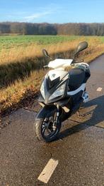 Peugeot speedfight 3 brom, Ophalen, Maximaal 45 km/u, Zo goed als nieuw, Speedfight