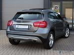 Mercedes-Benz GLA 180 Urban | Aut 7G | Airco | Bi-Xenon | Ca, 12 maanden, Gebruikt, 4 cilinders, Leder en Stof