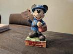 Jim Shore Mickey Special Delivery postbode 21 cm hoog, Ophalen of Verzenden, Mickey Mouse, Nieuw, Beeldje of Figuurtje