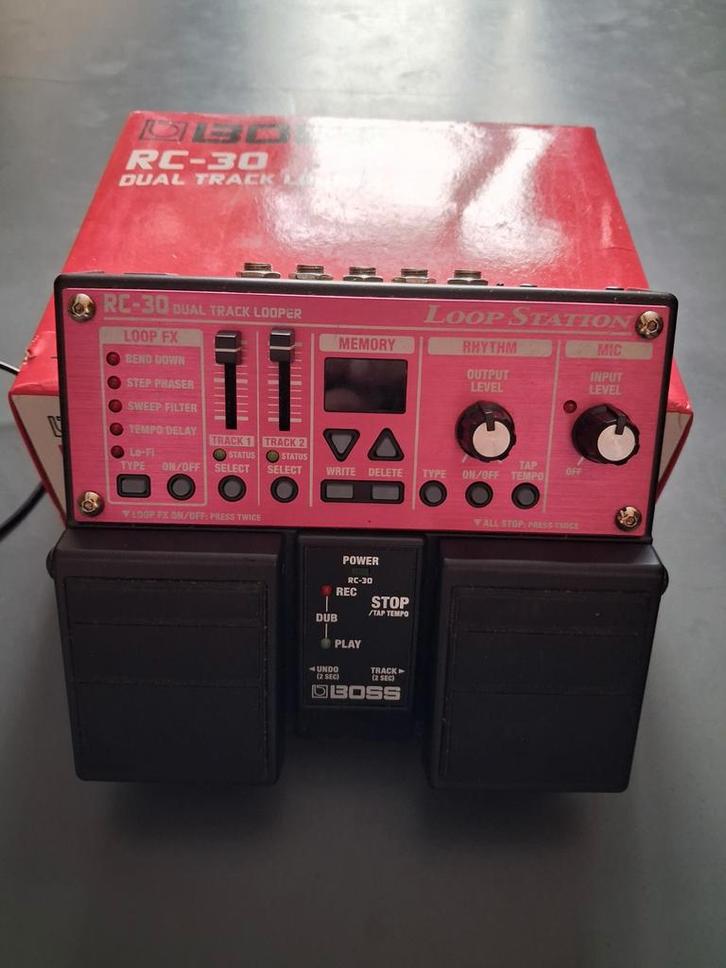 BOSS RC-30 Loop Station - Dual Track Looper, Muziek en Instrumenten, Effecten, Gebruikt, Delay of Echo, Overige typen, Ophalen of Verzenden