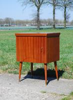 Naaimachinekastje, Antiek en Kunst, Ophalen
