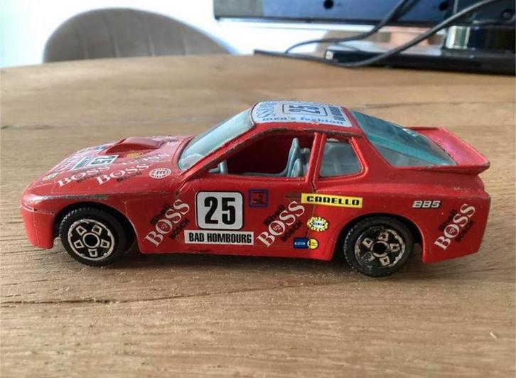 Porsche 924 Turbo van Bburago, Hobby en Vrije tijd, Modelauto's | 1:43, Gebruikt, Auto, Overige merken, Ophalen of Verzenden