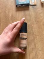 Foundation catrice, Ophalen of Verzenden, Zo goed als nieuw, Beige, Gehele gezicht